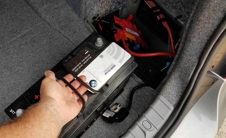 Profesionalus BMW FRM (Footwell Module) bloko remontas